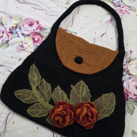 HANDMADE BOILED WOOL PURSE *RISING TIDE* - Picture 3 of 9